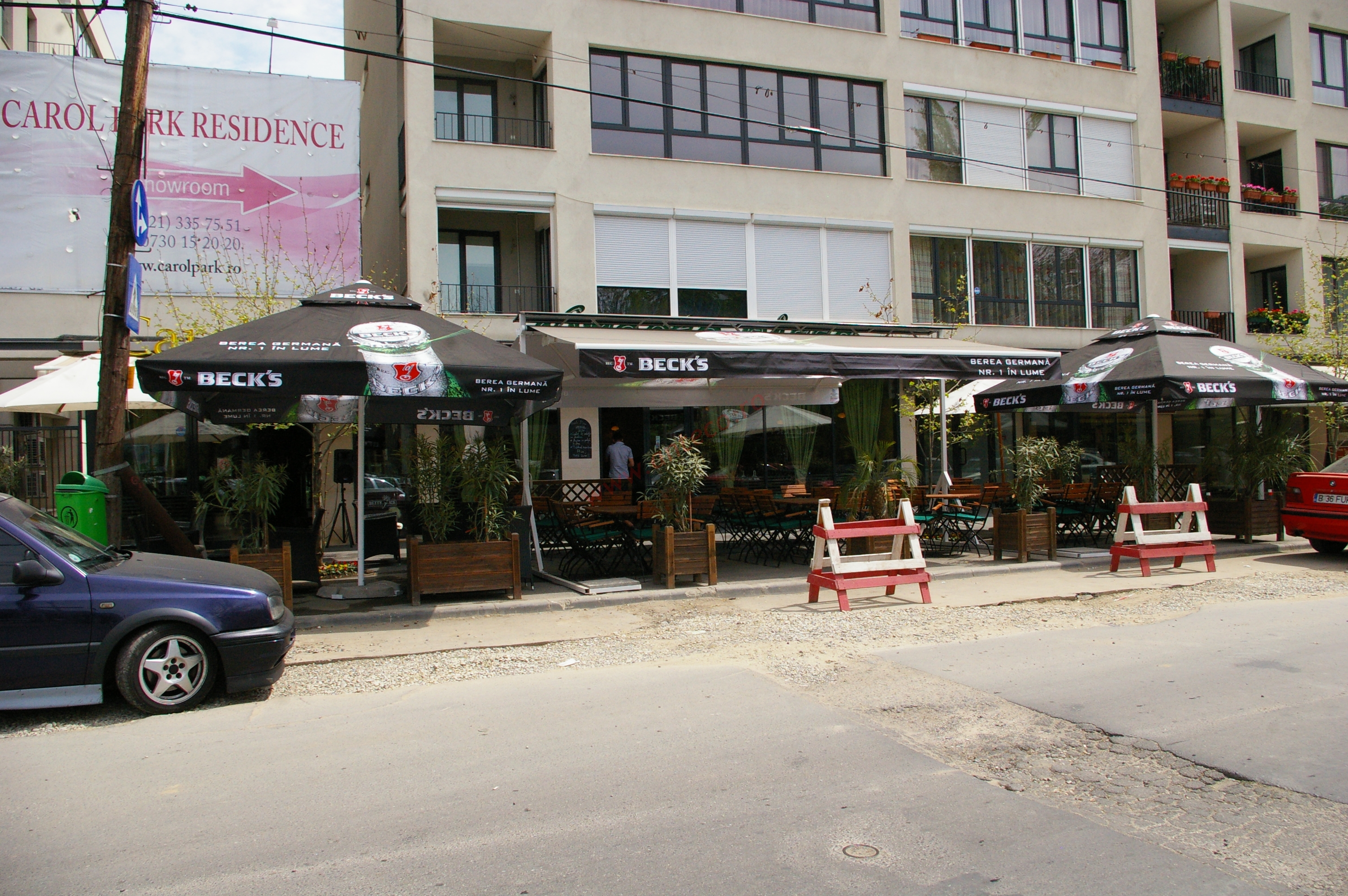 CAFENEA CAROL CAFE Bucuresti 1.JPG